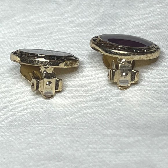 Vintage Purple Button Clip-On Earrings Round Gold-Tone Edge - Picture 3 of 6